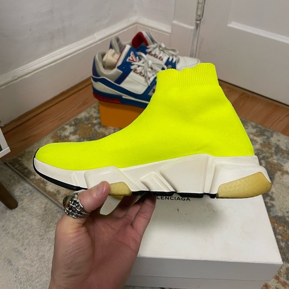 EUC Women Sz 7 (Euro Sz 37) Balenciaga Speed Trainer With BB Neon/Bright Yellow - Picture 10 of 17